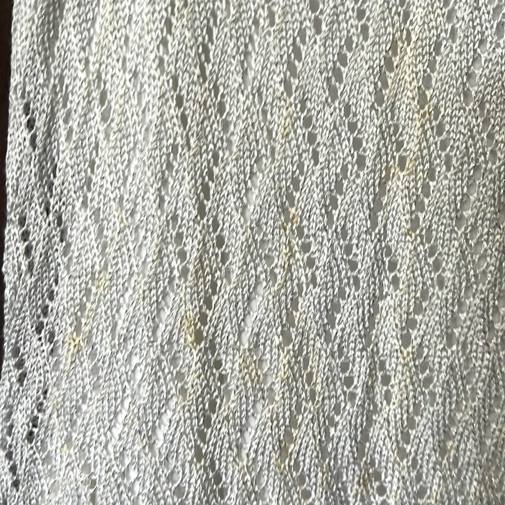 WHBM crochet white and silver tank top - Picture 4 of 4